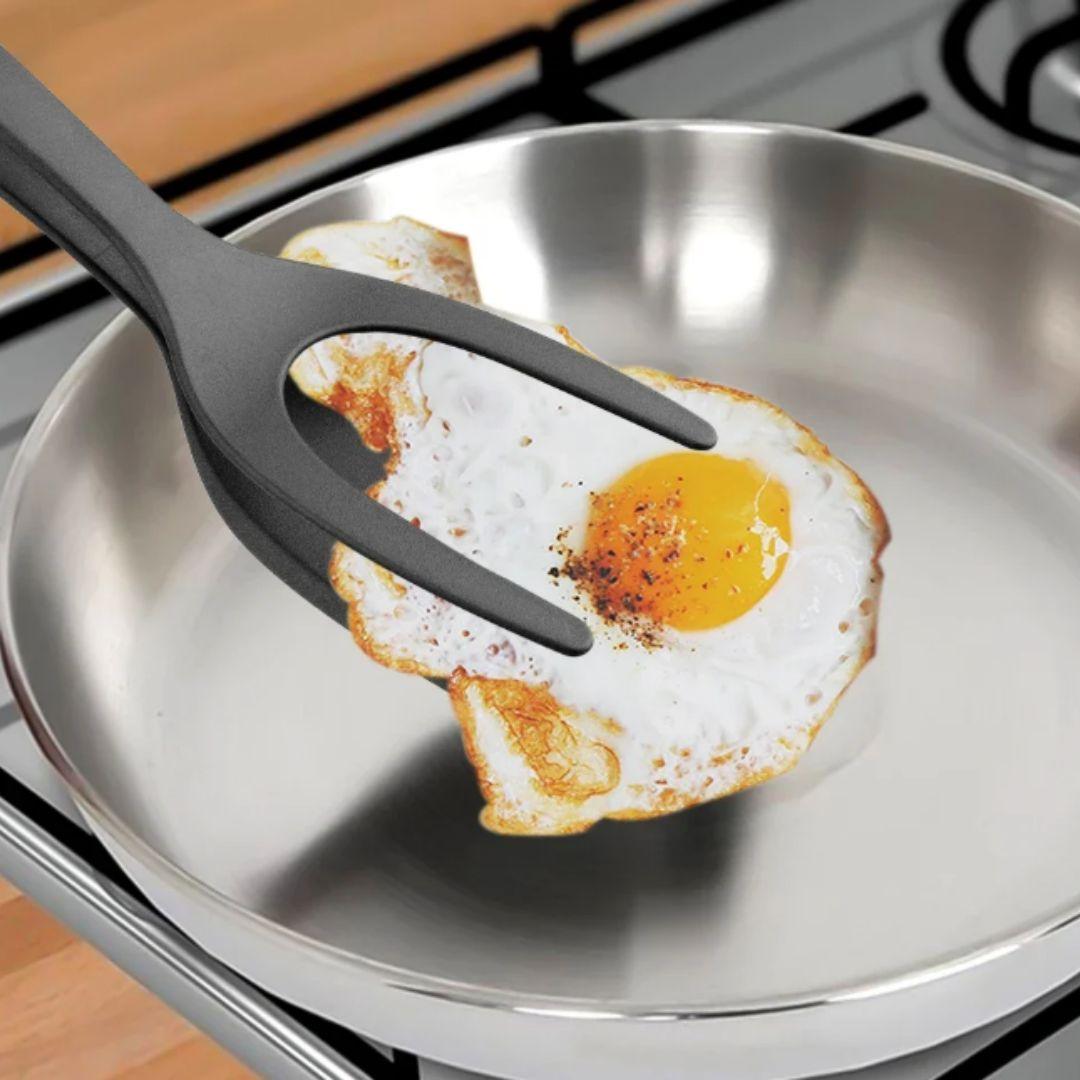 2-in-1 spatula: Tongs for eggs, meat, pancakes, vegetables.